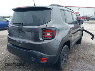 2018 Jeep Renegade Sport z VIN ZACCJBABXJPH38065, wystawiony jako IAAI lot #42092988 z przebiegiem 76 203 mil mil oraz . Historia ofert i sprzedaży dostępna na DreamBid. Obrazek 4.