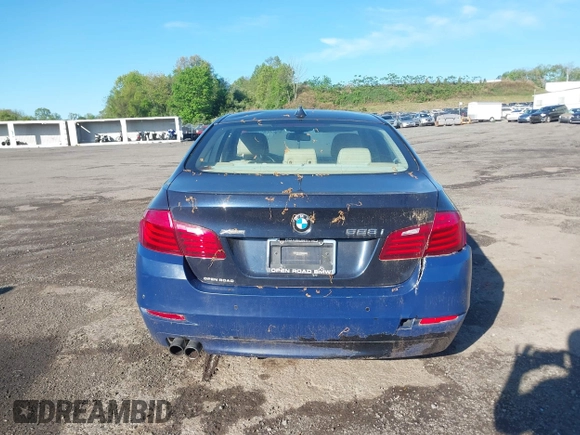 2015 BMW 5 Series 528i xDrive with VIN WBA5A7C58FD625974, listed as a IAAI auction lot 42193905 with 152,664 mi miles and . Bid and sale history available at carsss.com. Image 17.