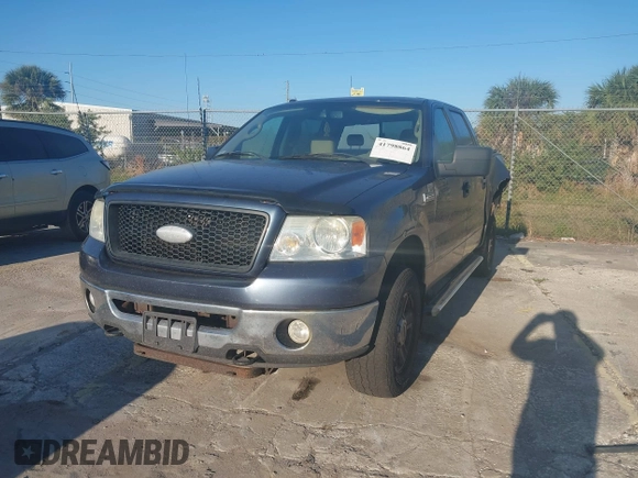2006 Ford F-150 XLT with VIN 1FTPW14516FB55641, listed as a IAAI auction lot 41798864 with 204,517 mi miles. Bid and sale history available at carsss.com. Image 2.