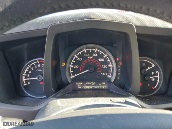 2014 Honda Ridgeline SE with VIN 5FPYK1F63EB014506, listed as a Copart auction lot 41698255 with 100,828 mi miles and Salvage Title. Bid and sale history available at carsss.com. Image 9.