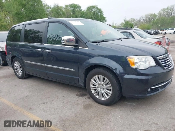 2014 Chrysler Town & Country Limited with VIN 2C4RC1GG3ER188114, listed as a IAAI auction lot 42082618 with 193,562 mi miles and . Bid and sale history available at DreamBid. Image 1.