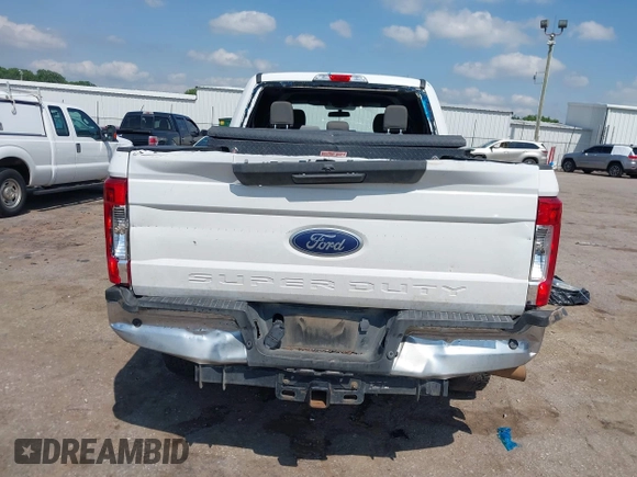 2019 Ford F-250 XL с VIN 1FT7W2BT1KED48010, выставлен на аукционе IAAI как лот 42369876 с пробегом 184 482 миль миль и . История ставок и продаж доступна на DreamBid. Изображение 17.