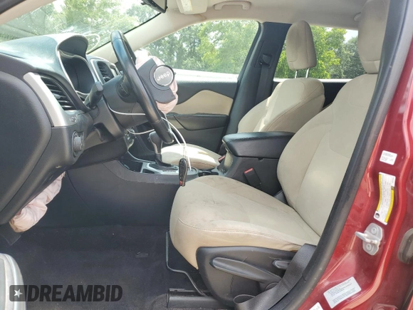 2016 Jeep Cherokee Latitude с VIN 1C4PJLCB7GW249817, выставлен на аукционе Copart как лот 59029835 с пробегом 182 362 миль миль и Списание • Salvage title. История ставок и продаж доступна на DreamBid. Изображение 7.