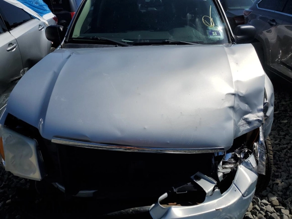 2007 GMC Envoy SLE with VIN 1GKDT13S872190886, listed as a Copart auction lot 49792105 with 78,743 mi miles and Salvage Title. Bid and sale history available at carsss.com. Image 12.
