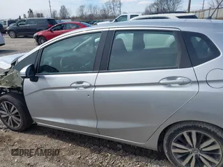 2015 Honda Fit EX-L with VIN 3HGGK5H88FM753136, listed as a IAAI auction lot 41884461 with 63,145 mi miles. Bid and sale history available at carsss.com. Image 15.