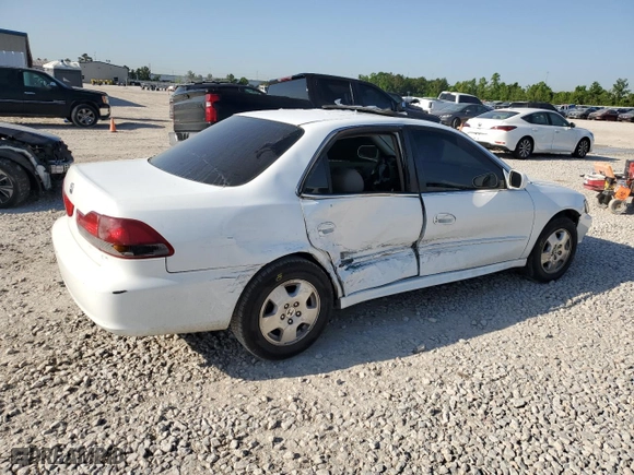 2001 Honda Accord Sdn EX w/Leather with VIN 1HGCG16561A028402, listed as a Copart auction lot 52537895 with 232,913 mi miles and Salvage Title. Bid and sale history available at carsss.com. Image 3.