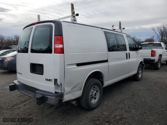 2021 GMC Savana Cargo Van with VIN 1GTW7AF76M1246793, listed as a Copart auction lot 53175075 with 52,061 mi miles and Salvage Title. Bid and sale history available at carsss.com. Image 3.