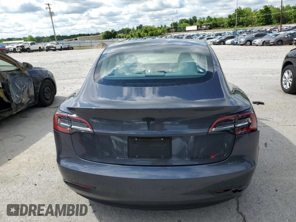 2023 Tesla Model 3 z VIN 5YJ3E1EA0PF677471, wystawiony jako Copart lot #57661625 z przebiegiem 20 326 mil mil oraz Szkoda całkowita • Salvage title. Historia ofert i sprzedaży dostępna na DreamBid. Obrazek 6.