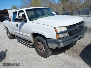 2003 Chevrolet Silverado 1500 LS with VIN 2GCEK19T231132902, listed as a IAAI auction lot 41680626 with 449,643 mi miles. Bid and sale history available at carsss.com. Image 1.