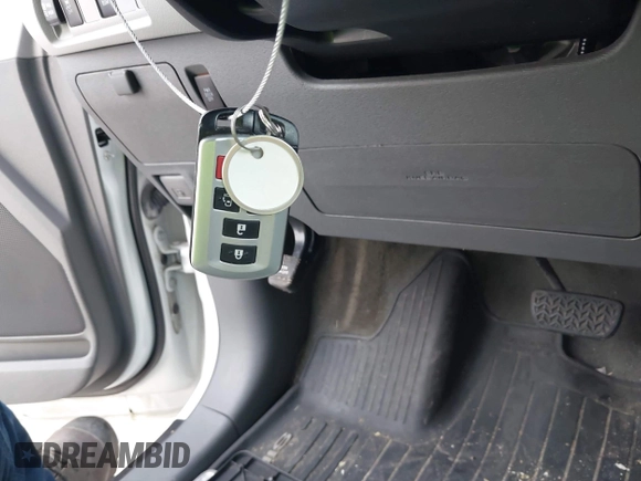 2017 Toyota Sienna XLE Auto Access Seat с VIN 5TDYZ3DC9HS776179, выставлен на аукционе IAAI как лот 42278582 с пробегом 74 648 миль миль и . История ставок и продаж доступна на DreamBid. Изображение 11.