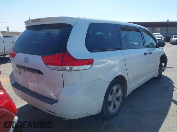2012 Toyota Sienna z VIN 5TDZK3DCXCS251259, wystawiony jako IAAI lot #41949142 z przebiegiem Nie podano mil oraz . Historia ofert i sprzedaży dostępna na DreamBid. Obrazek 4.
