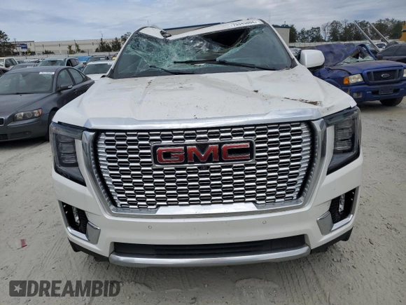 2022 GMC Yukon XL Denali with VIN 1GKS2JKL0NR238244, listed as a Copart auction lot 75345804 with 28,003 mi miles and Salvage Title. Bid and sale history available at carsss.com. Image 5.