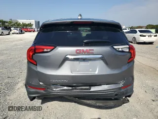2020 GMC Terrain SLE z VIN 3GKALMEV5LL130522, wystawiony jako Copart lot #52151445 z przebiegiem 43 391 mil mil oraz Szkoda całkowita • Salvage title. Historia ofert i sprzedaży dostępna na DreamBid. Obrazek 6.
