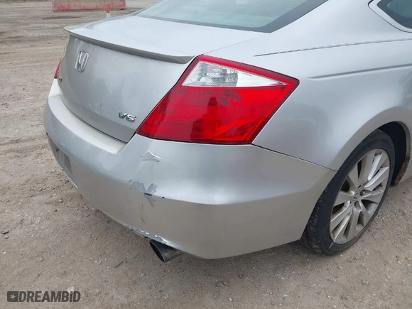2010 Honda Accord Cpe EX-L with VIN 1HGCS2B8XAA005435, listed as a IAAI auction lot 42091277 with 241,735 mi miles. Bid and sale history available at carsss.com. Image 12.