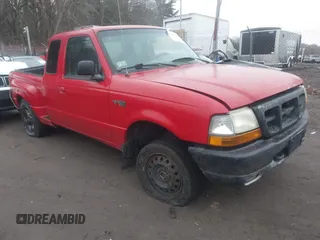1998 Ford Ranger XL with VIN 1FTZR15U8WTA23662, listed as a IAAI auction lot 41428531 with 182,009 mi miles. Bid and sale history available at carsss.com. Image 1.