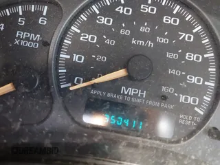 2002 Chevrolet Tahoe LT z VIN 1GNEK13Z12J283366, wystawiony jako IAAI lot #41832833 z przebiegiem 350 411 mil mil oraz . Historia ofert i sprzedaży dostępna na DreamBid. Obrazek 14.