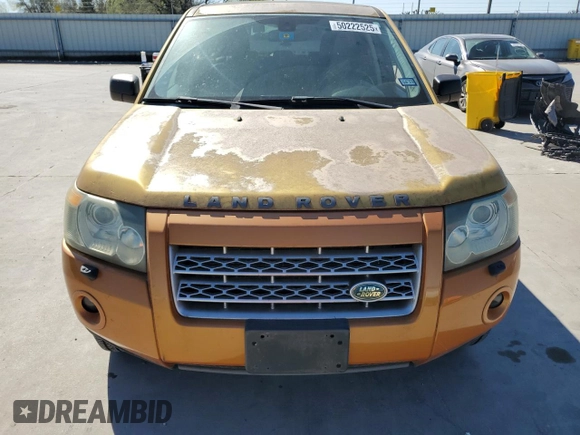 2008 Land Rover LR2 SE z VIN SALFS24N58H020563, wystawiony jako Copart lot #50222525 z przebiegiem Nie podano mil oraz Czysty tytuł • Clean title. Historia ofert i sprzedaży dostępna na DreamBid. Obrazek 5.