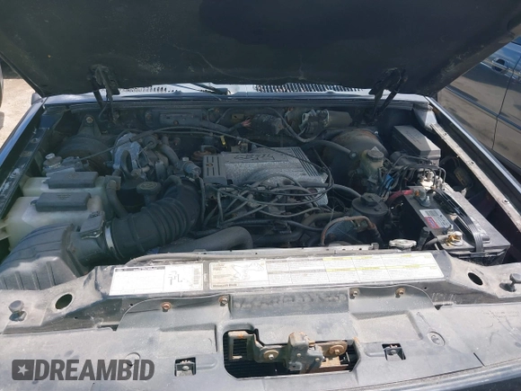 2000 Ford Explorer XLT with VIN 1FMZU83P0YZA06693, listed as a IAAI auction lot 42621988 with 273,874 mi miles and . Bid and sale history available at DreamBid. Image 10.