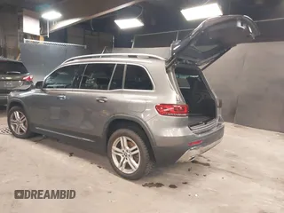 2021 Mercedes-Benz GLB 250 z VIN W1N4M4HB9MW101276, wystawiony jako IAAI lot #41010447 z przebiegiem 66 897 mil mil oraz . Historia ofert i sprzedaży dostępna na DreamBid. Obrazek 3.