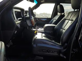 2009 Lincoln Navigator with VIN 5LMFU28519LJ00381, listed as a Copart auction lot 76010714 with 257,670 mi miles and Salvage title. Bid and sale history available at DreamBid. Image 7.