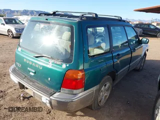 1998 Subaru Forester S with VIN JF1SF6554WH759085, listed as a IAAI auction lot 41794273 with 152,949 mi miles. Bid and sale history available at carsss.com. Image 4.