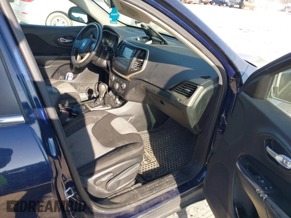 2014 Jeep Cherokee Altitude with VIN 1C4PJMCB6EW230078, listed as a IAAI auction lot 41842841 with 171,000 mi miles. Bid and sale history available at carsss.com. Image 5.