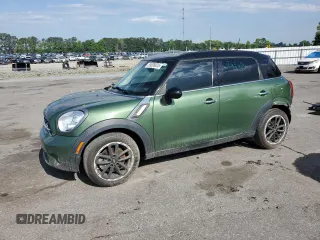 2015 MINI Countryman S z VIN WMWZC3C54FWT02806, wystawiony jako Copart lot #55508825 z przebiegiem 91 796 mil mil oraz Szkody całkowita. Historia ofert i sprzedaży dostępna na DreamBid. Obrazek 1.