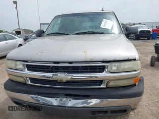 2005 Chevrolet Suburban Z71 z VIN 3GNFK16Z15G178686, wystawiony jako IAAI lot #42437360 z przebiegiem 262 094 mil mil oraz . Historia ofert i sprzedaży dostępna na DreamBid. Obrazek 6.