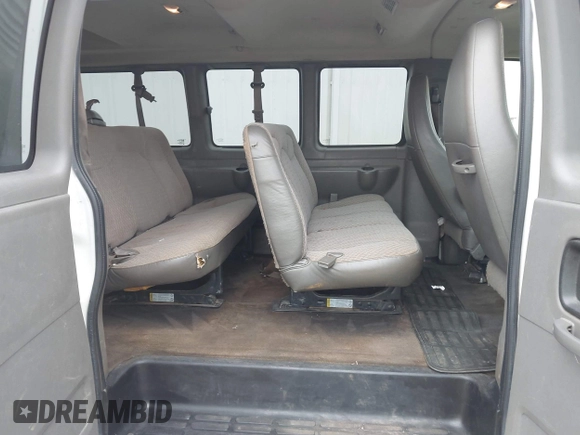 2015 Chevrolet Express Passenger LT with VIN 1GAZG1FG5F1205323, listed as a IAAI auction lot 41917128 with 194,773 mi miles and . Bid and sale history available at DreamBid. Image 8.