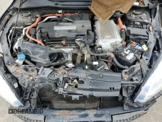 2015 Honda Accord Touring with VIN 1HGCR6F73FA013212, listed as a Copart auction lot 58341045 with 183,225 mi miles and Salvage title. Bid and sale history available at DreamBid. Image 11.