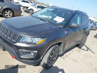 2019 Jeep Compass Trailhawk with VIN 3C4NJDDBXKT811171, listed as a IAAI auction lot 41786708 with 107,697 mi miles and . Bid and sale history available at carsss.com. Image 17.