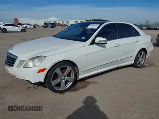 2010 Mercedes-Benz E 350 Luxury с VIN WDDHF5GB8AA027213, выставлен на аукционе IAAI как лот 41348612 с пробегом 183 737 миль миль и . История ставок и продаж доступна на DreamBid. Изображение 2.