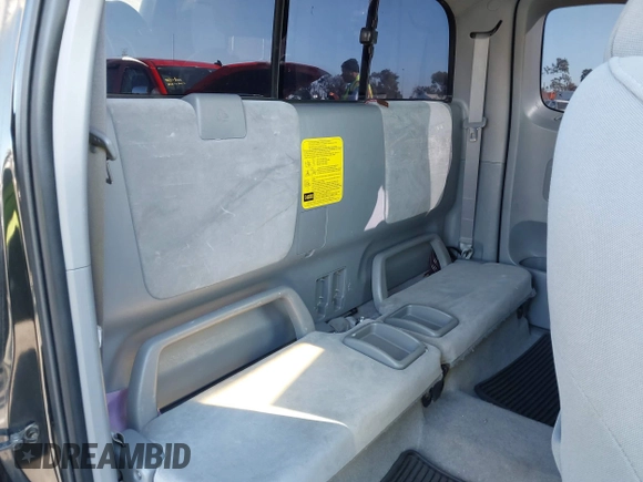 2007 Toyota Tacoma PreRunner with VIN 5TETU62NX7Z337556, listed as a IAAI auction lot 41664640 with 196,171 mi miles. Bid and sale history available at carsss.com. Image 8.