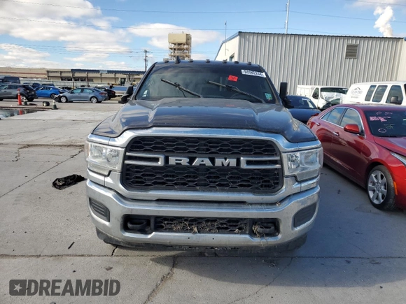 2021 Ram 2500 Tradesman z VIN 3C6UR5CLXMG632538, wystawiony jako Copart lot #86882244 z przebiegiem Nie podano mil oraz Szkoda całkowita • Salvage title. Historia ofert i sprzedaży dostępna na DreamBid. Obrazek 5.