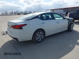 2020 Nissan Altima S z VIN 1N4BL4BV7LC250182, wystawiony jako IAAI lot #41525288 z przebiegiem 84 641 mil mil oraz . Historia ofert i sprzedaży dostępna na DreamBid. Obrazek 4.