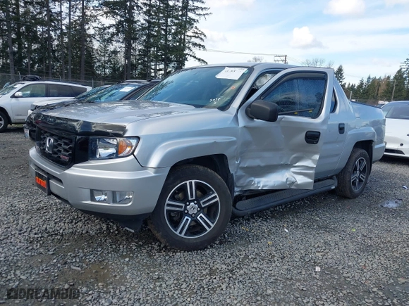 2013 Honda Ridgeline Sport with VIN 5FPYK1F70DB015247, listed as a IAAI auction lot 41693038 with 81,386 mi miles. Bid and sale history available at carsss.com. Image 17.