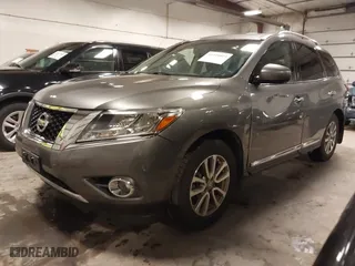 2015 Nissan Pathfinder Platinum with VIN 5N1AR2MMXFC686683, listed as a IAAI auction lot 41319019 with 144,442 mi miles. Bid and sale history available at carsss.com. Image 20.