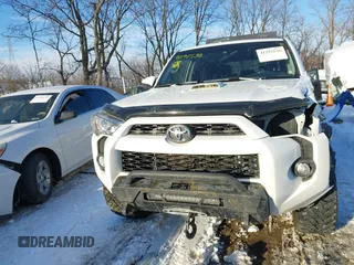 2018 Toyota 4Runner SR5 with VIN JTEBU5JR4J5507930, listed as a IAAI auction lot 41292536 with 105,882 mi miles and . Bid and sale history available at DreamBid. Image 13.