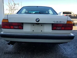 1991 BMW 7 Series z VIN WBAGC4310MDC27706, wystawiony jako Copart lot #81496754 z przebiegiem Nie podano mil oraz Nie do naprawy • Non repairable. Historia ofert i sprzedaży dostępna na DreamBid. Obrazek 6.