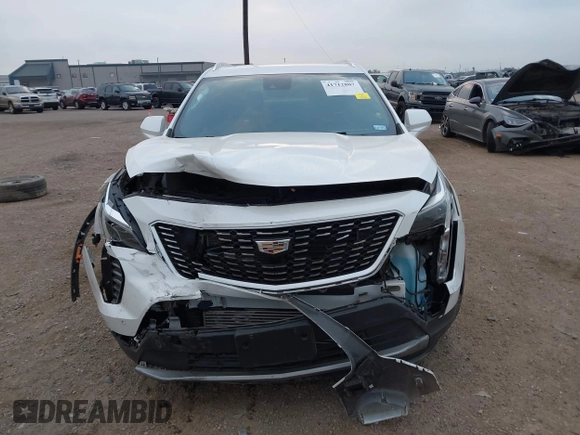 2019 Cadillac XT4 FWD Premium Luxury with VIN 1GYFZCR46KF149823, listed as a IAAI auction lot 41712807 with 43,367 mi miles. Bid and sale history available at carsss.com. Image 12.