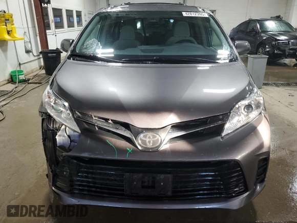 2019 Toyota Sienna LE with VIN 5TDJZ3DC3KS212181, listed as a Copart auction lot 42812395 with 110,974 mi miles and Salvage Title. Bid and sale history available at carsss.com. Image 5.