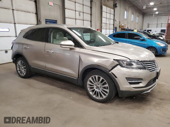 2015 Lincoln MKC with VIN 5LMCJ2A95FUJ45628, listed as a Copart auction lot 49174105 with 91,976 mi miles and Salvage Title. Bid and sale history available at carsss.com. Image 4.
