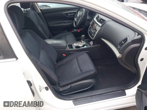 2016 Nissan Altima SR with VIN 1N4AL3AP4GC258657, listed as a IAAI auction lot 41975494 with 99,666 mi miles and . Bid and sale history available at carsss.com. Image 5.
