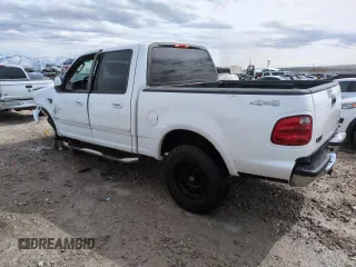 2003 Ford F-150 XLT with VIN 1FTRW08L53KB67497, listed as a Copart auction lot 50015505 with 190,242 mi miles and Salvage Title. Bid and sale history available at carsss.com. Image 2.