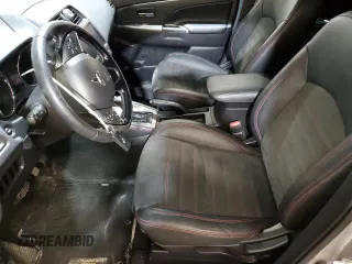 2018 Mitsubishi Outlander SE z VIN JA4AR3AW5JU017329, wystawiony jako Copart lot #54072085 z przebiegiem 77 154 mil mil oraz Szkoda całkowita • Salvage title. Historia ofert i sprzedaży dostępna na DreamBid. Obrazek 7.