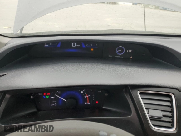 2015 Honda Civic LX z VIN 19XFB2F52FE275176, wystawiony jako Copart lot #53831585 z przebiegiem 142 435 mil mil oraz Szkoda całkowita • Salvage title. Historia ofert i sprzedaży dostępna na DreamBid. Obrazek 9.