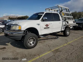 2001 Ford F-150 SuperCrew XLT with VIN 1FTRW07L41KD95909, listed as a Copart auction lot 51649305 with 181,017 mi miles and Salvage Title. Bid and sale history available at carsss.com. Image 1.