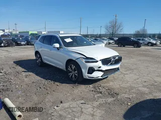 2023 Volvo XC60 Plus Bright Theme with VIN YV4L12RN6P1205943, listed as a IAAI auction lot 41621512 with 1 mi miles. Bid and sale history available at carsss.com. Image 1.