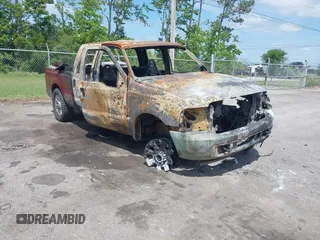 2002 Ford F-250 XL z VIN 1FTNW21F22EB43251, wystawiony jako IAAI lot #42115145 z przebiegiem Nie podano mil oraz . Historia ofert i sprzedaży dostępna na DreamBid. Obrazek 1.
