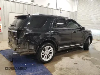 2018 Ford Explorer XLT with VIN 1FM5K8D83JGA77948, listed as a Copart auction lot 48333605 with 83,471 mi miles and Salvage Title. Bid and sale history available at carsss.com. Image 3.